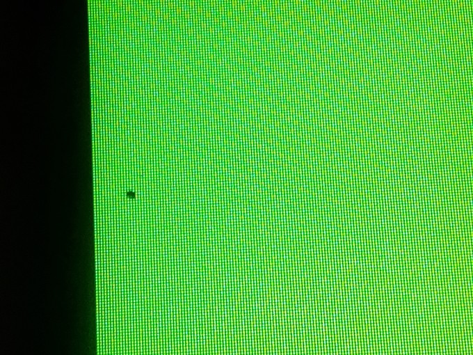 Hoe komen slechte of donkere vlekken op het schermscherm voor?