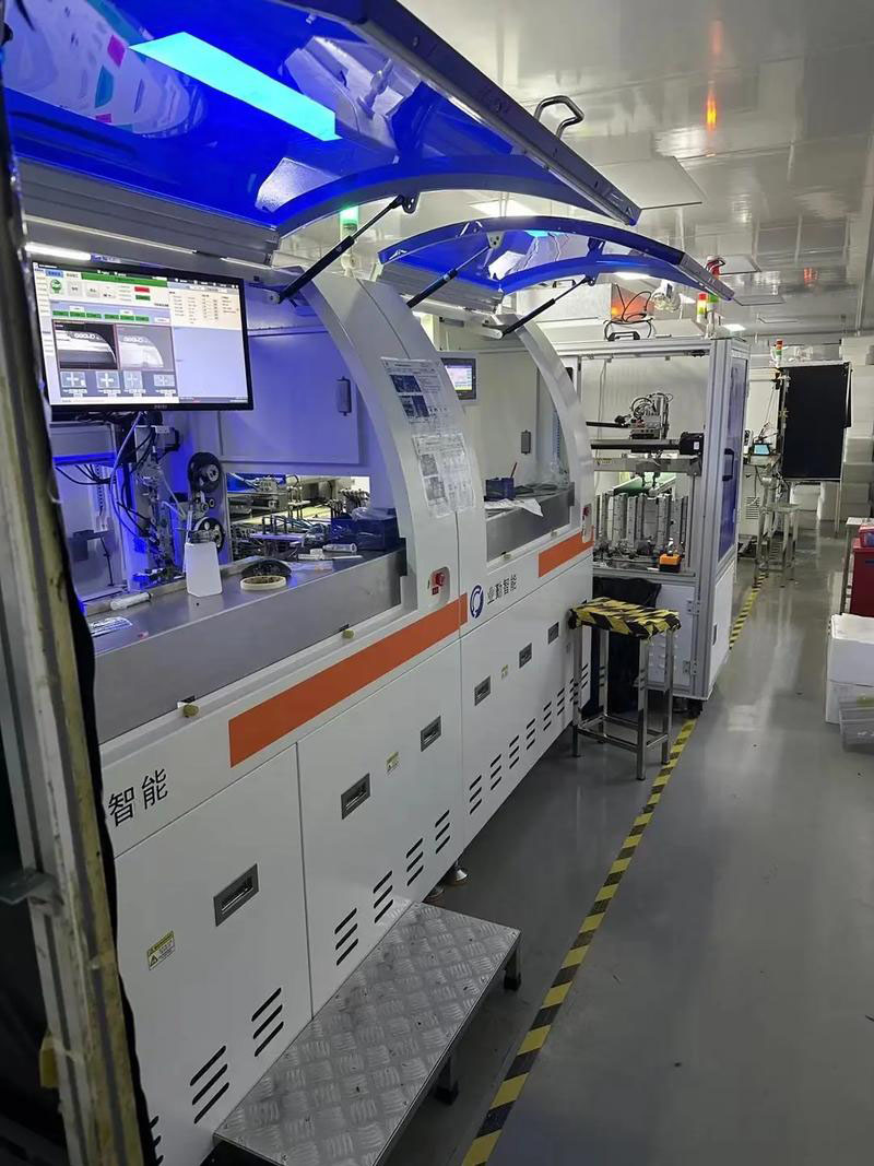 Shenzhen Hongjia -technologie voegt volledig automatische achtergrondverlichting en LCD -machines toe, waardoor arbeid wordt geëlimineerd