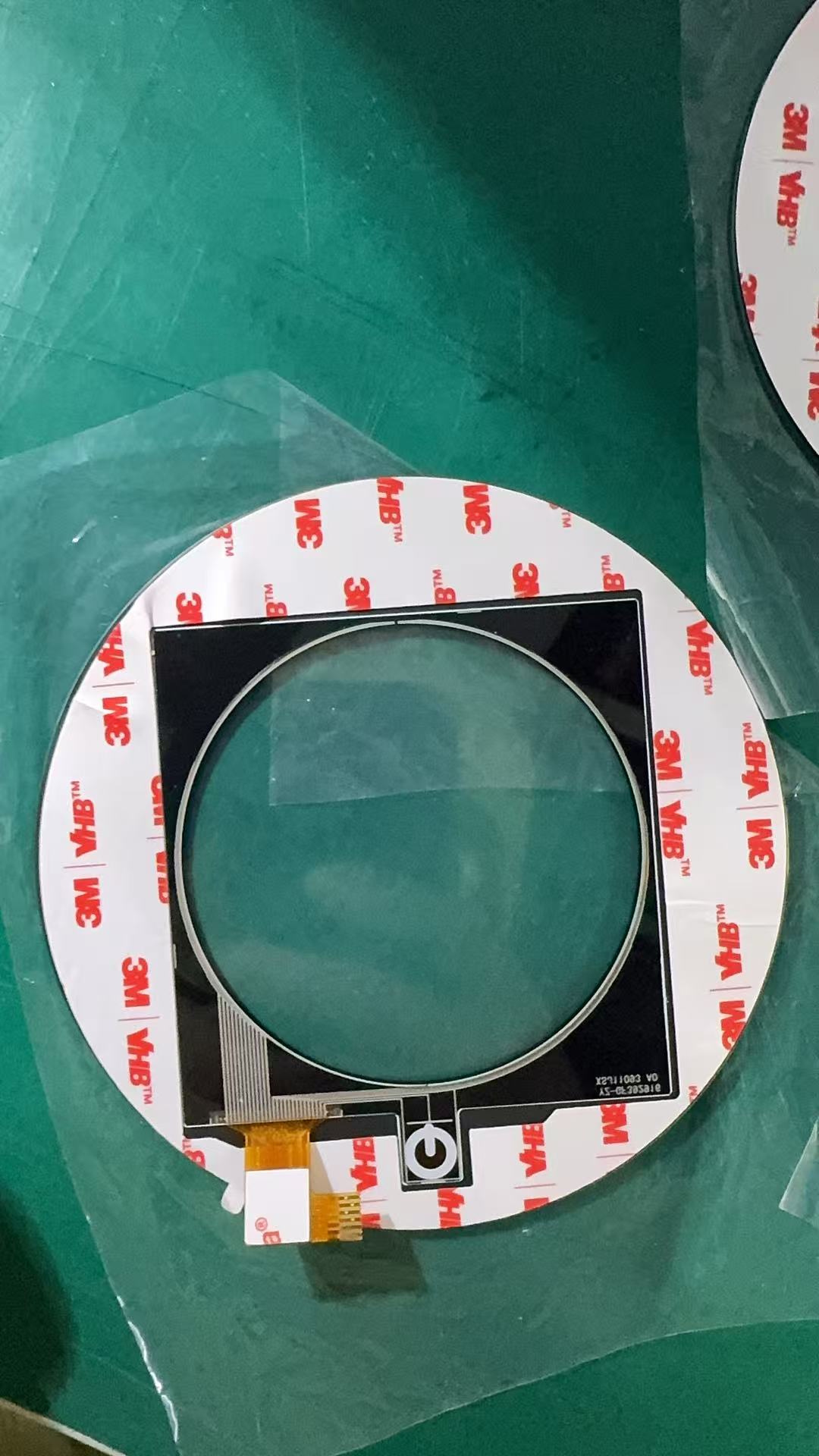 Voordelen van het gebruik van VHB dubbelzijdige tape voor touchscreen-afdekpanelen